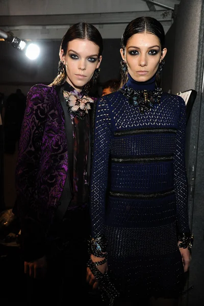Look 30